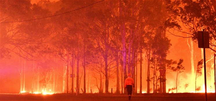 Látványos és felkavaró képek a lángokban álló Ausztráliáról