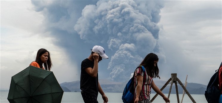Félelmetes videóösszeállítás a Taal vulkán kitöréséről