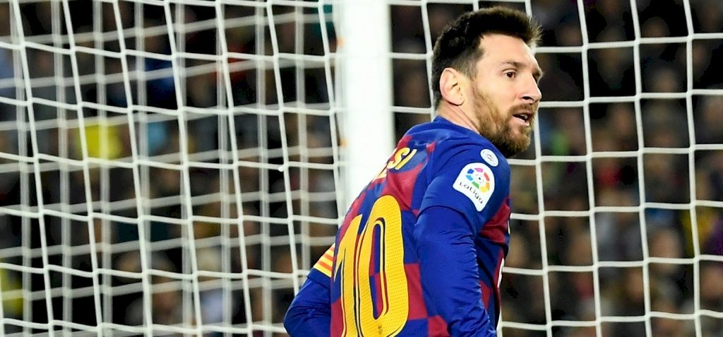 Lionel Messi a WC-papírral is remekül bánik – videó