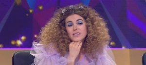 Álarcos énekes: Csobot Adél eddig bírta, letámadta a Nyuszit – videó