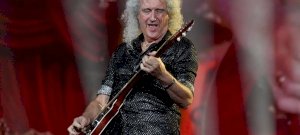A Queen vegán gitárosa a húsfogyasztókat hibáztatja a koronavírus miatt