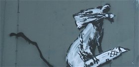 Karanténban is alkot a titokzatos művész, Banksy