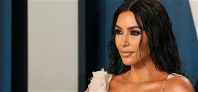 Félmeztelen képet rakott ki magáról Kim Kardashian