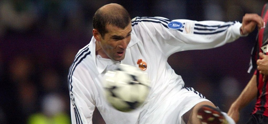 Tizennyolc éves Zidane legendás gólja