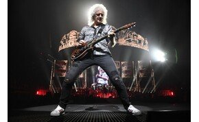 Szívrohamot kapott a Queen legendás gitárosa