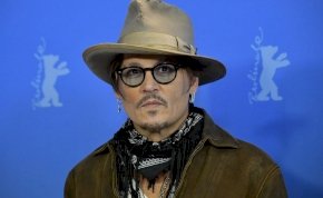 Johnny Depp kezéhez számtalan ember vére tapad