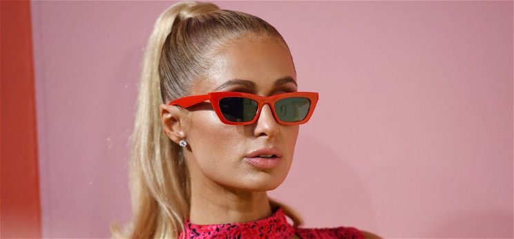 Paris Hilton szuperszexin emlékezett meg az amerikai hősökről – képek