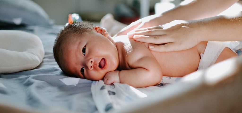 Miért van szüksége a babának masszázsra? – videó