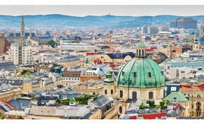 Bécsben nem éri meg a rendőrök orra alá szellenteni
