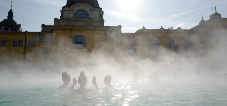 A fokozatosság elve mentén nyitják ki a budapesti fürdőket