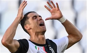 Cristiano Ronaldo furcsa grimaszt vágott – videó