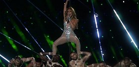 A szülinapos Jennifer Lopez megmutatta tökéletes testét