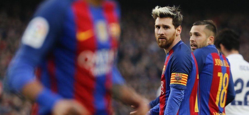 Lionel Messi mégis marad a Barcelonánál?