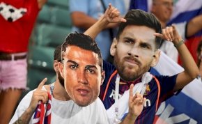 Vajon Ronaldo vagy Messi a FIFA 21 legjobb játékosa? 