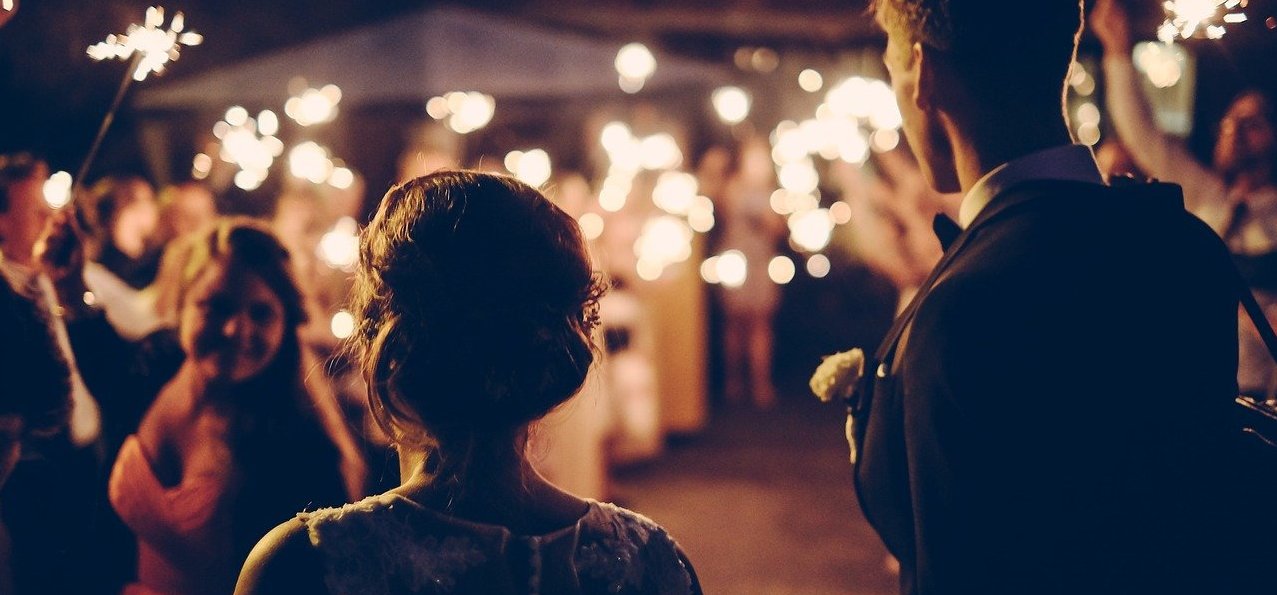 Öt népszerű „elsőtáncos” esküvői dal, amely valójában cseppet sem romantikus
