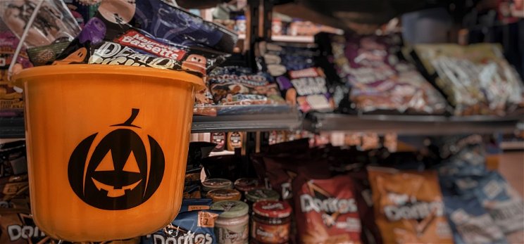 Angol és amerikai halloween-i édességeket árul egy budapesti delikát bolt