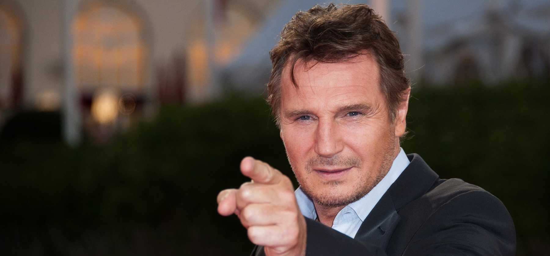 Liam Neeson könnyedén, de durván leverte Robert De Nirót