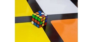 15,5 milliárd forintért adják el a Rubik-kocka tulajdonjogait