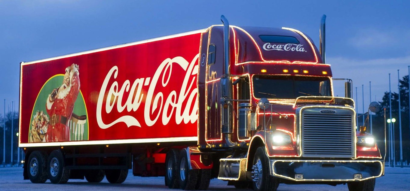 Megható lett a Coca-Cola karácsonyi reklámja, amit Taika Waititi rendezett