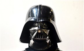 Ellopták Darth Vader eredeti sisakját