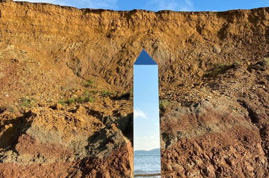 ¿Aterrizaron extraterrestres en Inglaterra?  El monolito más hermoso encontrado hasta ahora en la playa: una foto