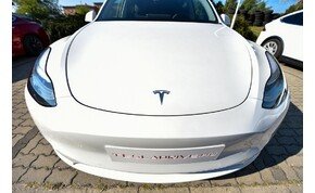 Magyarországra érkezik a Tesla