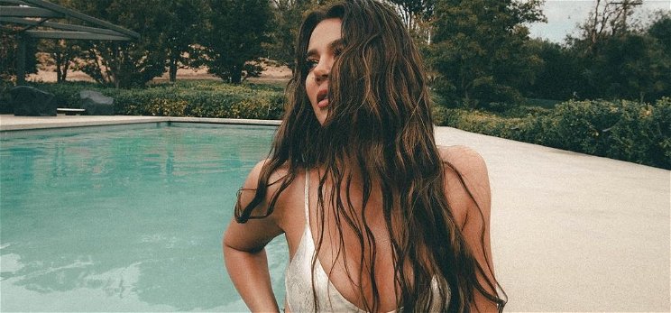 Tolvai Reni és Khloé Kardashian is vetkőzve akar elcsábítani – válogatás
