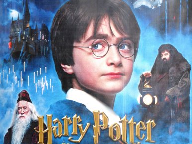 Letaszították a Harry Potter könyveket a trónról, az elkövetőt te is ismered - akár a moziból is