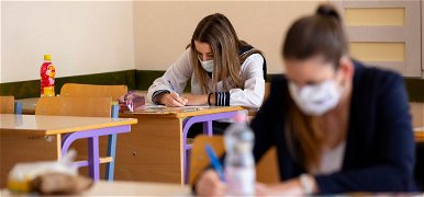 Újra bekavar a járvány: rossz hírt kaptak az érettségizők