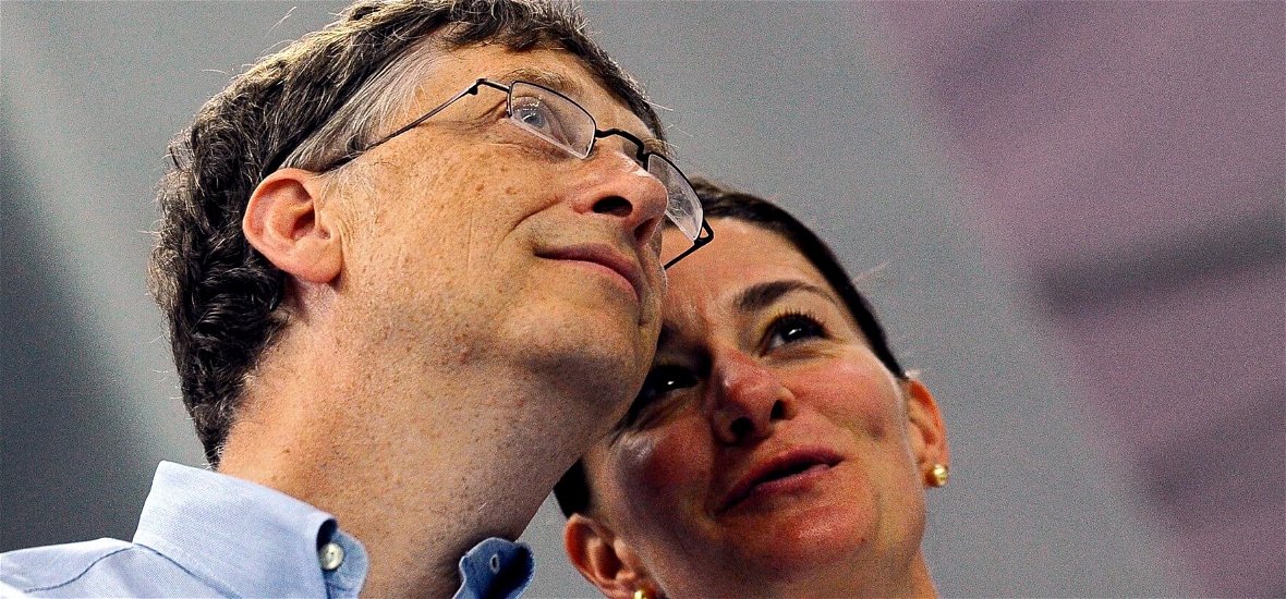 Bill Gates-nek szerződésbe foglalt „elhajlási engedélye” volt – egy másik nő miatt válik a feleségével?