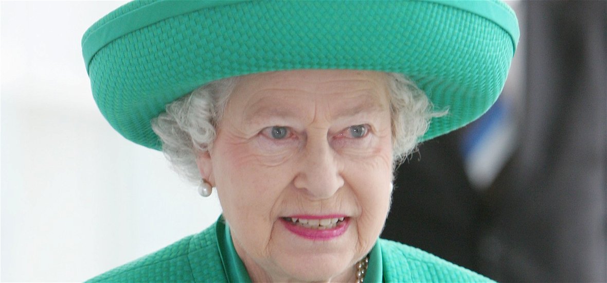 Félelmetes dolog derült ki II. Erzsébet királynőről, még most is beleremegünk, ha erre gondolunk