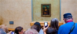 Aláírást gyűjtenek, hogy vegyék meg és egyék meg a Mona Lisát