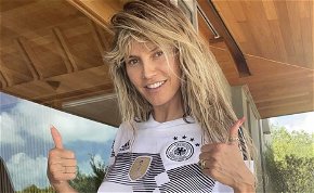 Félmeztelen mellekkel szurkol Heidi Klum a német csapatnak – ilyen egy igazi honleány!