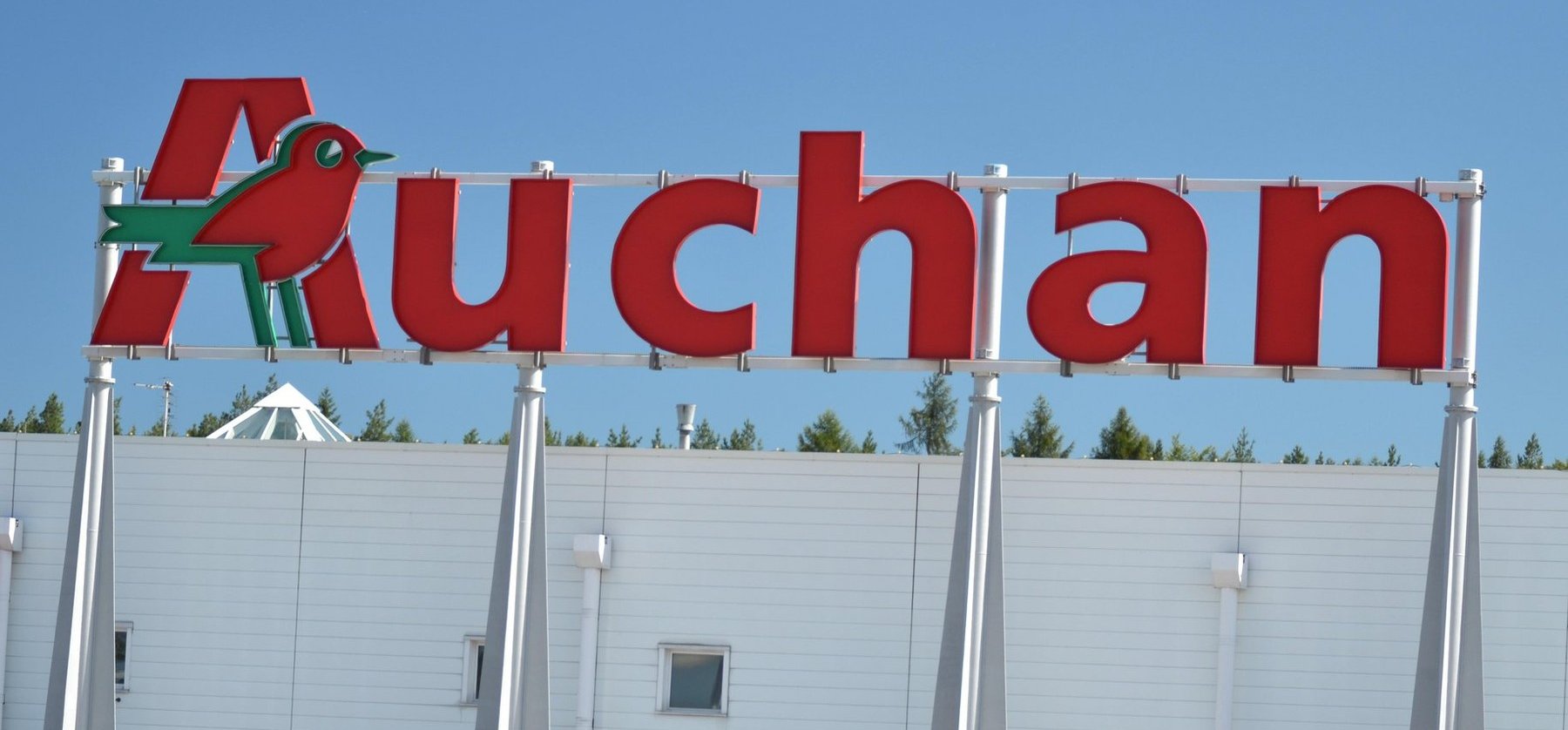 Rettenetes hírt közölt az Auchan – Több ezer magyar vásárló érintett!