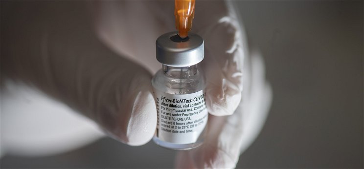 Újabb orvoscsoport hívta fel a figyelmet a Pfizer vakcina döbbenetes mellékhatására - veszélyben lehetnek a fiatal férfiak?