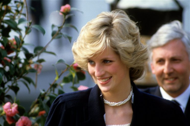 Diana hercegnő ritkán látható testvéreiről képek készültek a Diana-szobor avatóján - fotó