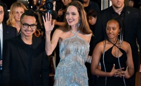 Botrány Angelina Jolie-éknál! A filmsztár fiát erőszakkal szakíthatták el vérszerinti családjától?