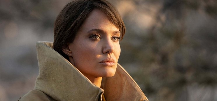 Nem fogsz hinni a szemednek -  ez az orosz modell kiköpött Angelina Jolie