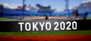 Kitört a botrány Tokióban - egy holokausztos vicc miatt repült az olimpiai megnyitó rendezője