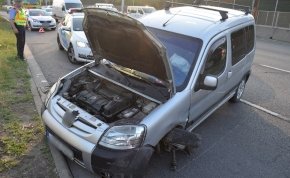 Egy sofőr Berki Krisztiánozott egyet, és büntetőfékezéssel okozott balesetet