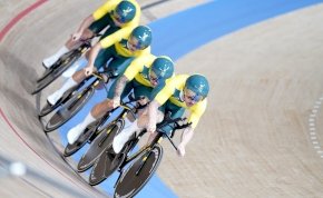Olimpia: hatalmas bukás történt a pályakerékpáros versenyben – videó