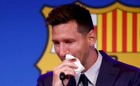 Lionel Messi a PSG-vel kötött szerződésével fogja törölgetni a könnyeit