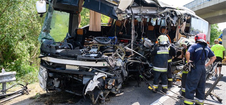 Megszólalt az M7-es busztragédia egyik túlélője, sokkoló részleteket mesélt a balesetről