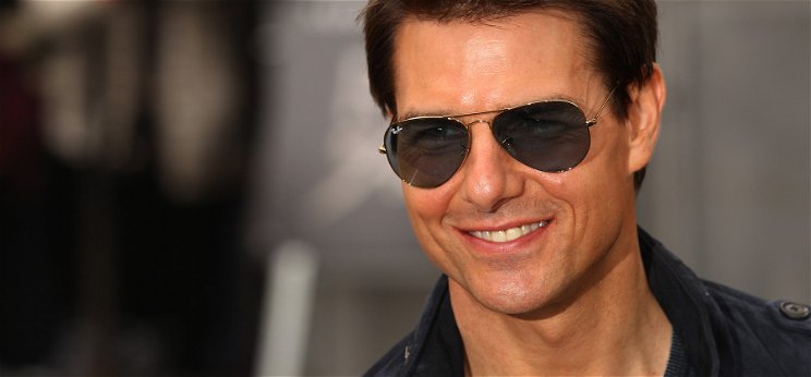 Tom Cruise jól meglepett két túrázót, mikor hirtelen eléjük pottyant az égből – fotó