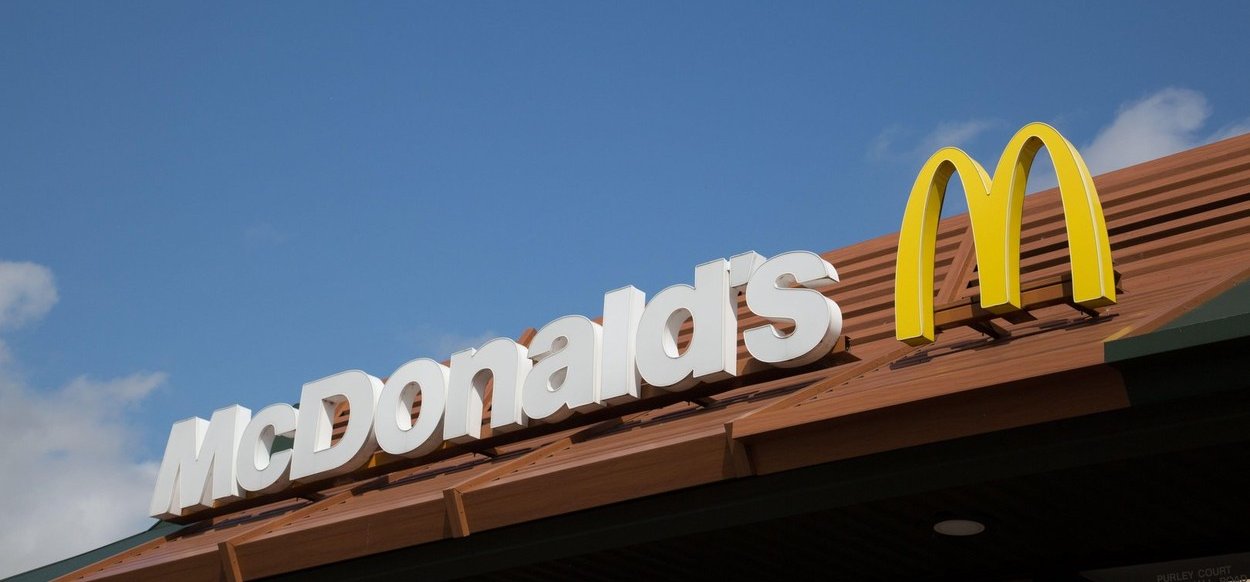Elhagyatott McDonald's-ra bukkantak egy régi katonai bázison, de amit ott találtak, az mindenkit megdöbbentett
