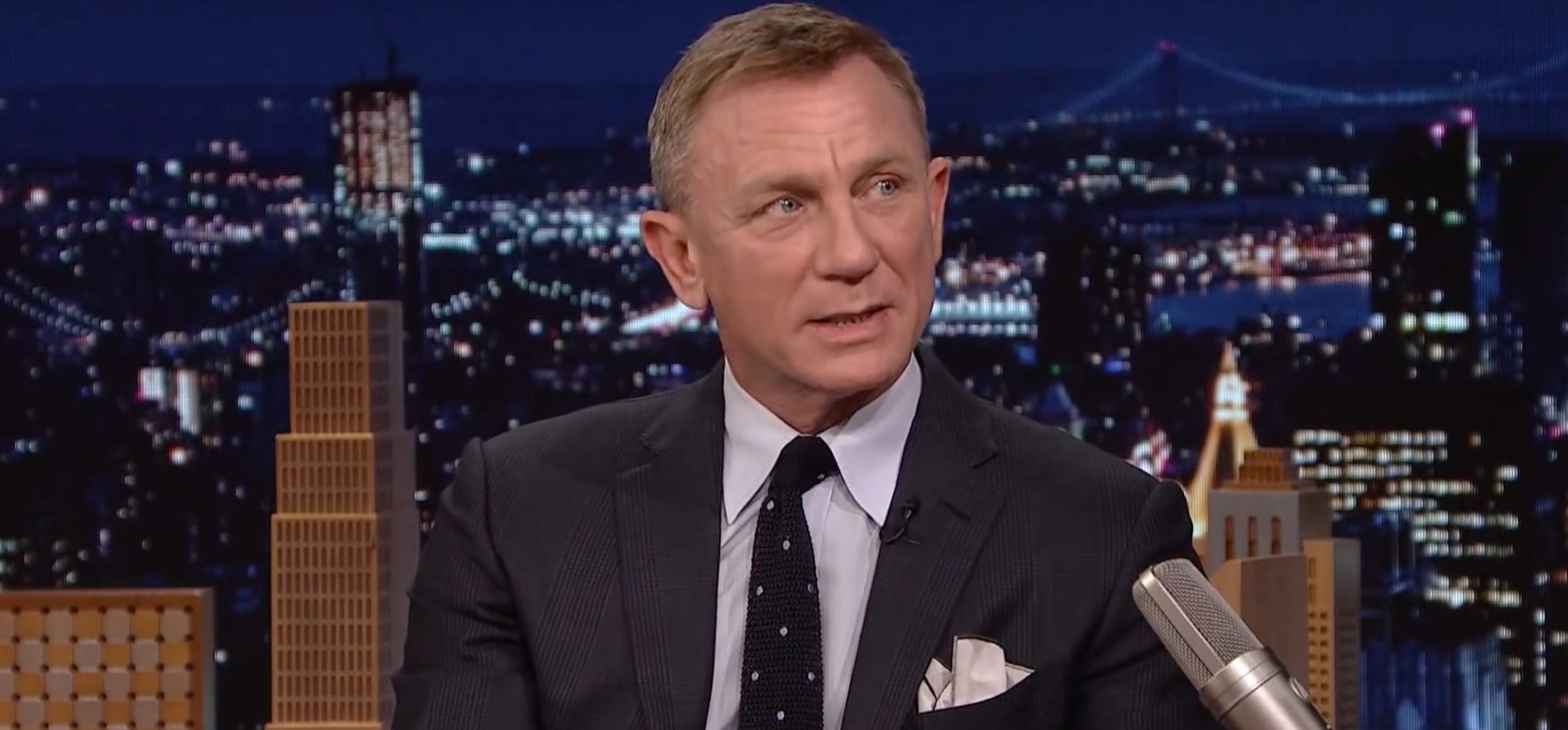Daniel Craig nem titkolja tovább, hogy melegbárokba járt ismerkedni