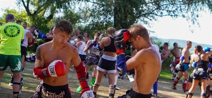 Óriási sikert aratott Magyarország leglátványosabb thai boksz rendezvénye a Balaton partján