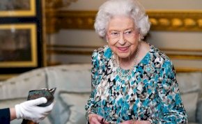 Íme a botrányvideó, amely nagyon sokkolta II. Erzsébetet és a brit királyi családot - 26 éve történt az ominózus interjú, amelynek 2022-ben is folytatódik a története