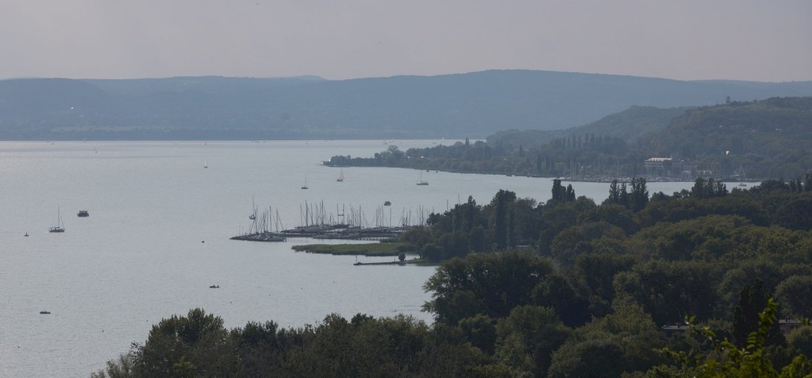 Rejtélyes csodajármű roncsa rejtőzik a magyar tenger, a Balaton mélyén már több mint 100 éve?