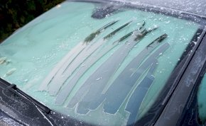 Időjárás: ismét kegyetlenül lecsap Magyarországra a tél, gyűlölni fogják az autósok a péntek reggelt